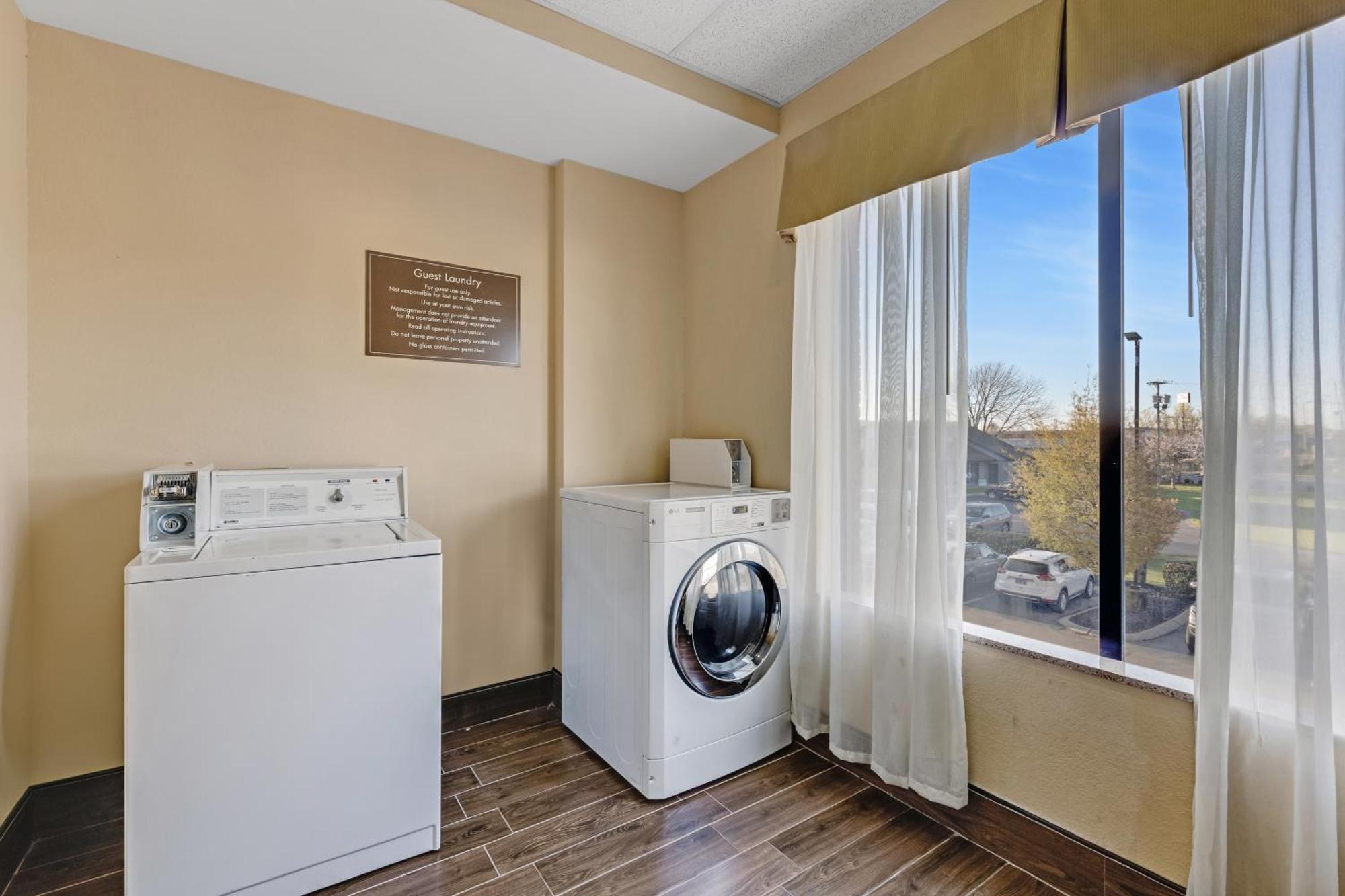 Comfort Suites Murfreesboro Εξωτερικό φωτογραφία
